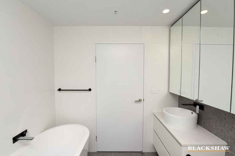 222/2 Terry Connolly Street Coombs