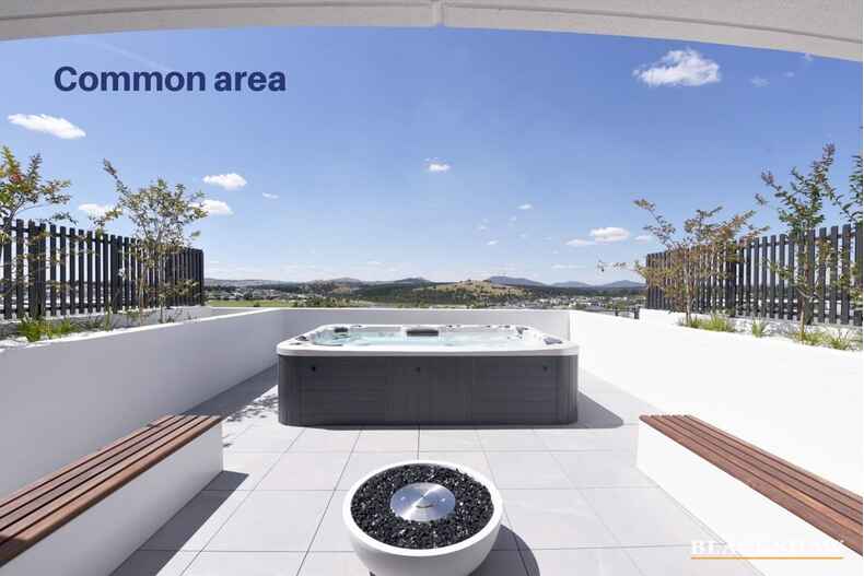 222/2 Terry Connolly Street Coombs