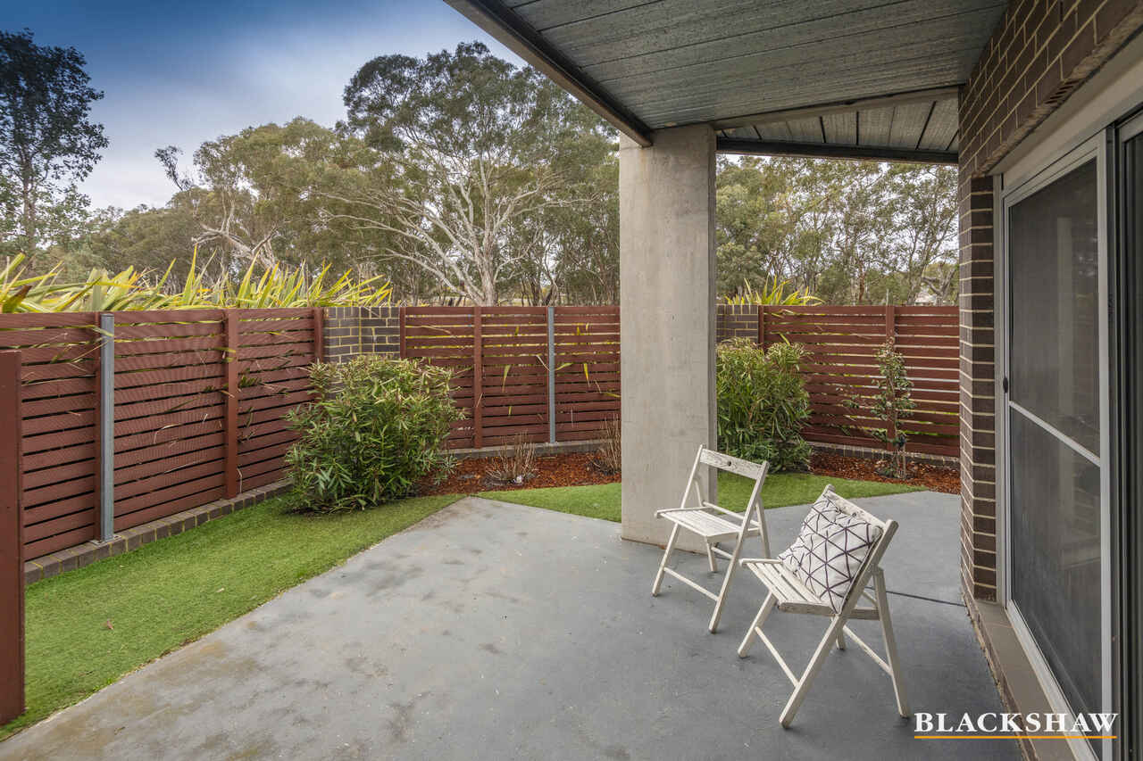 4/33 Ronald Walker Street Casey