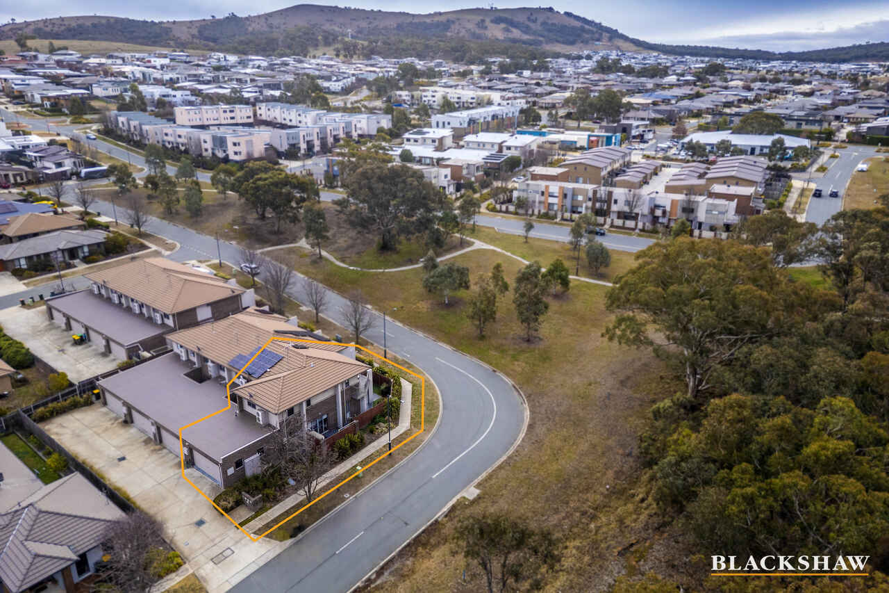 4/33 Ronald Walker Street Casey