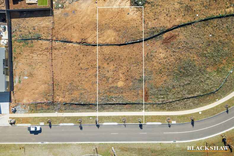 8 Ilma Stone Way Macnamara