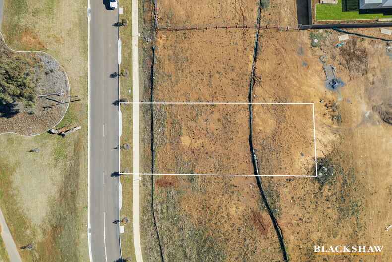 8 Ilma Stone Way Macnamara