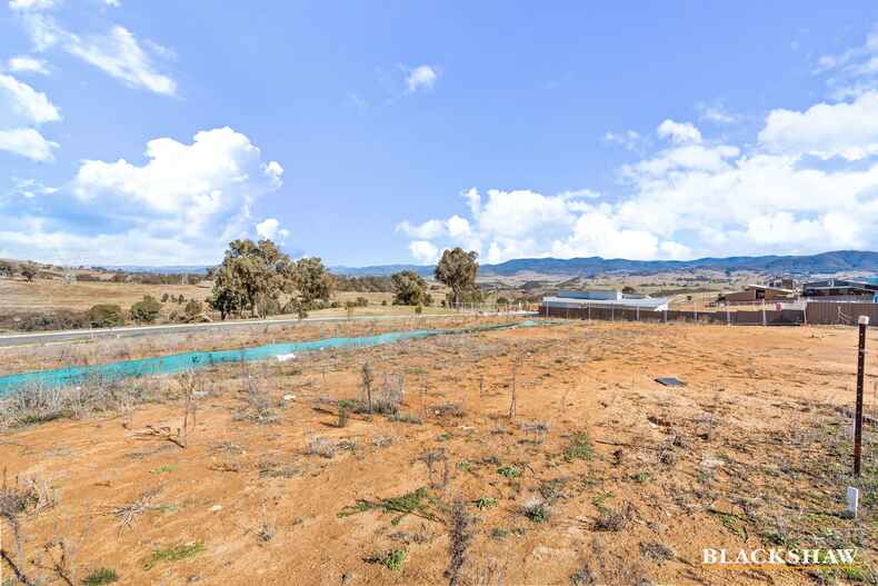 8 Ilma Stone Way Macnamara