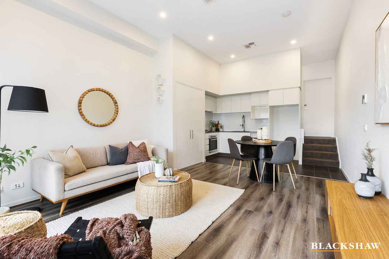 16/1 Sutherland Crescent Taylor