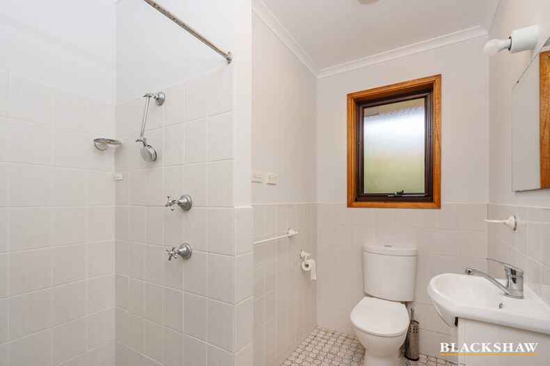 10 Hackett Gardens Turner