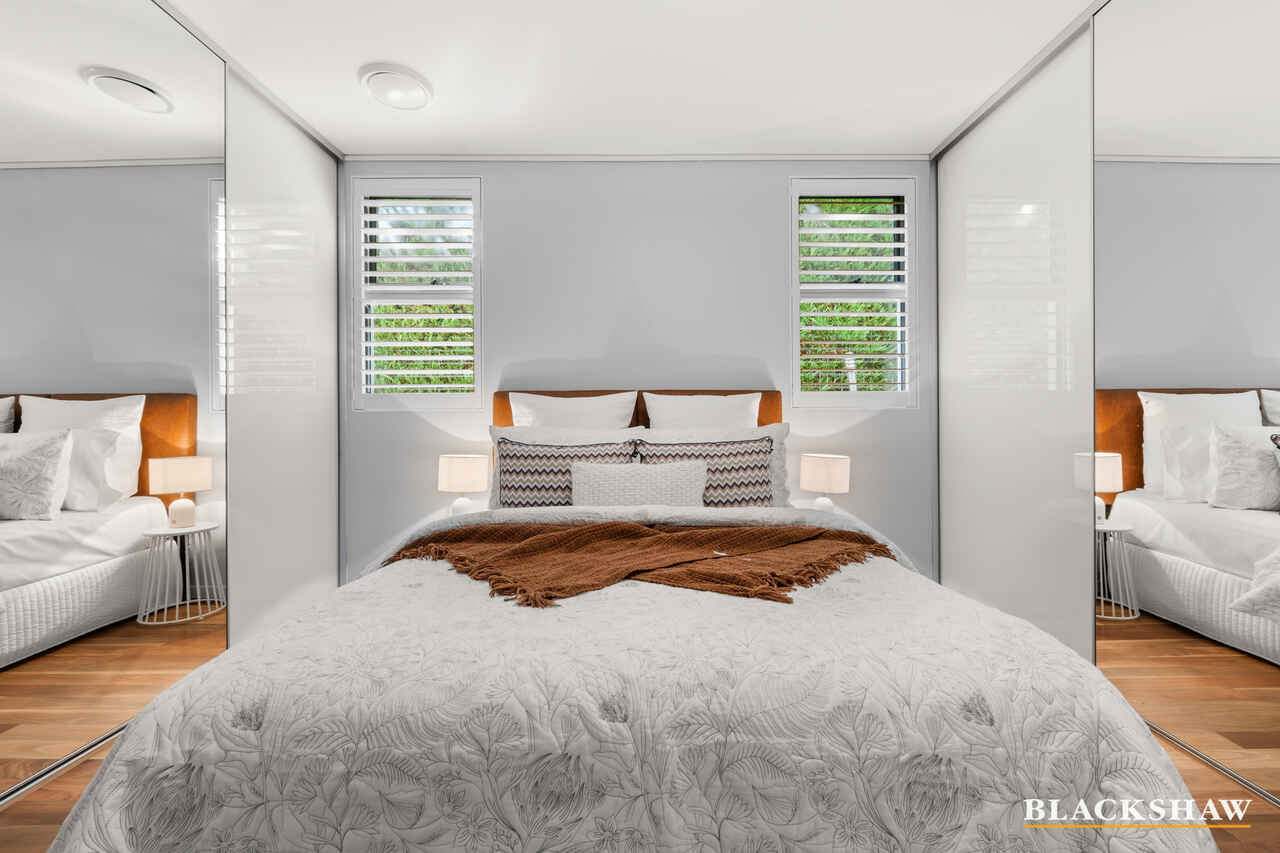 2/139 Blamey Crescent Campbell