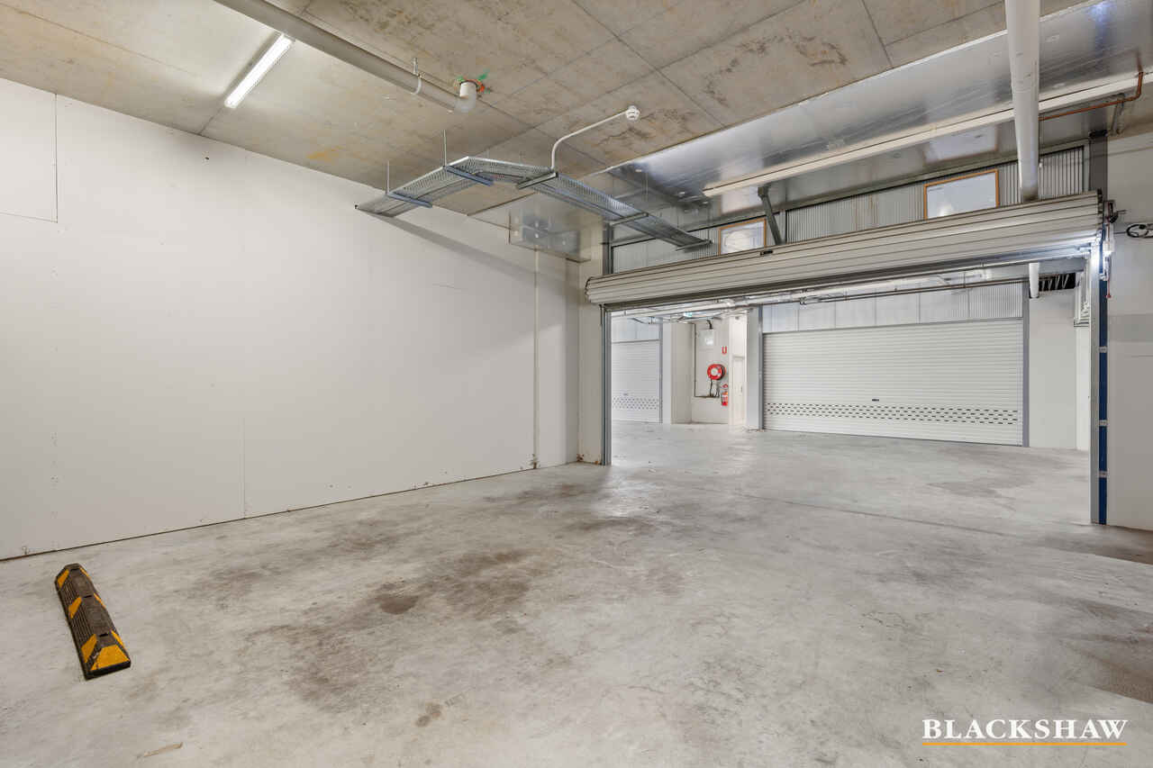 2/139 Blamey Crescent Campbell