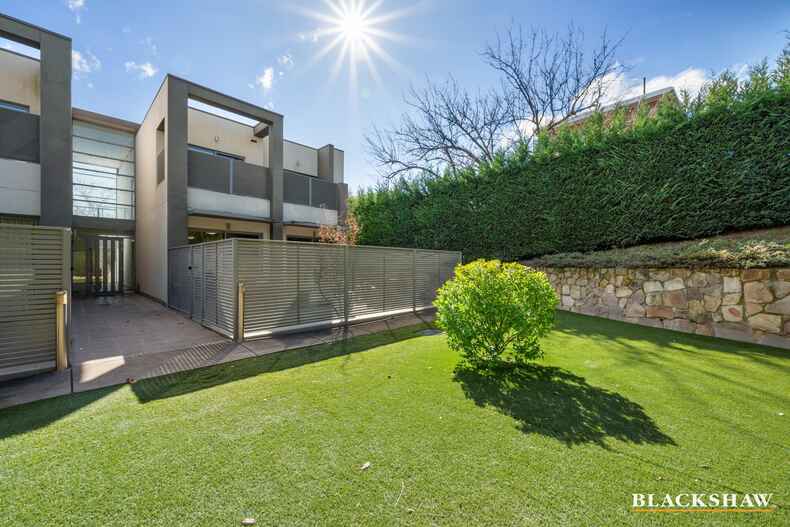 2/139 Blamey Crescent Campbell 2/139 Blamey Crescent Campbell