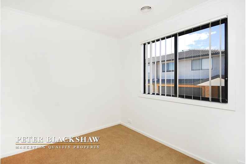 27/41 Carinya Street Queanbeyan