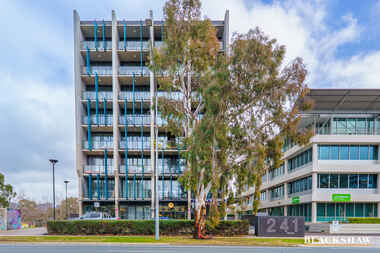 610/241 Northbourne Avenue Lyneham
