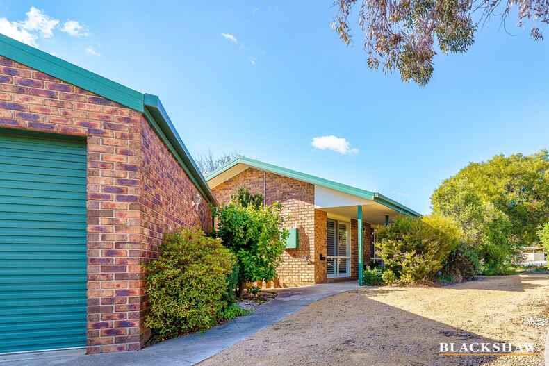 2 Mullens Place Calwell