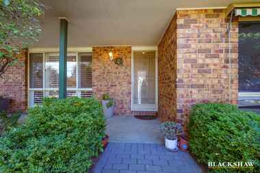 2 Mullens Place Calwell