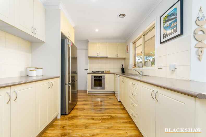 2 Mullens Place Calwell