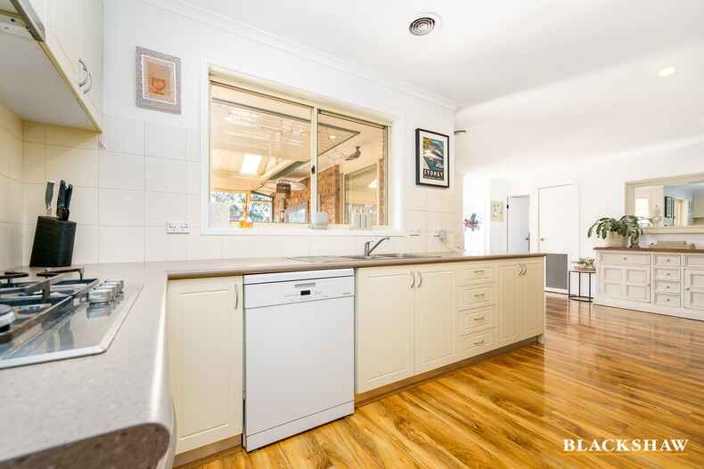 2 Mullens Place Calwell