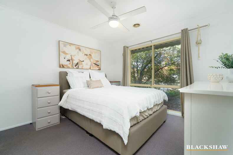 2 Mullens Place Calwell