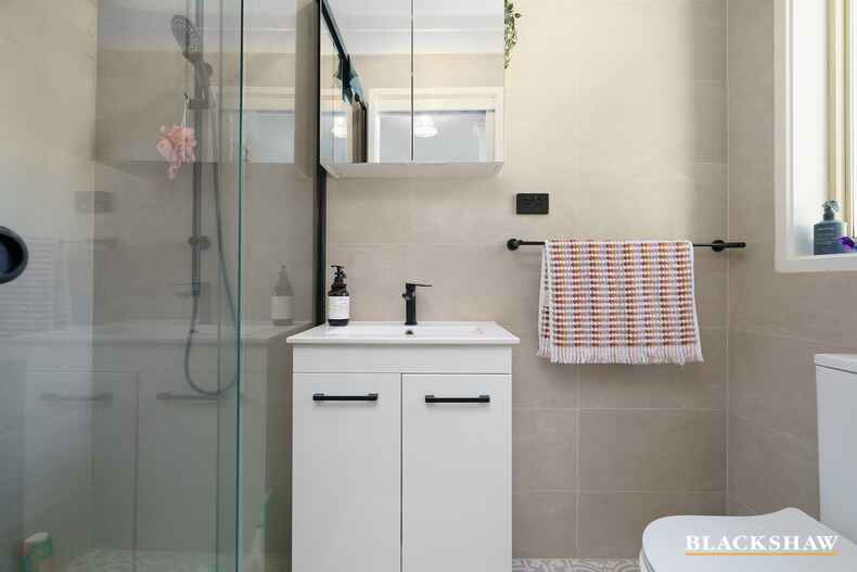 2 Mullens Place Calwell