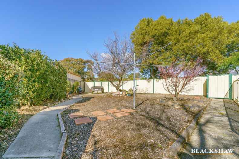 2 Mullens Place Calwell