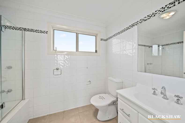 3/30 Ross Road Queanbeyan