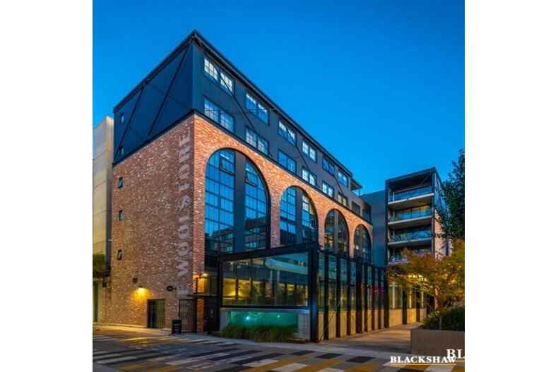 112/1 The Causeway Kingston