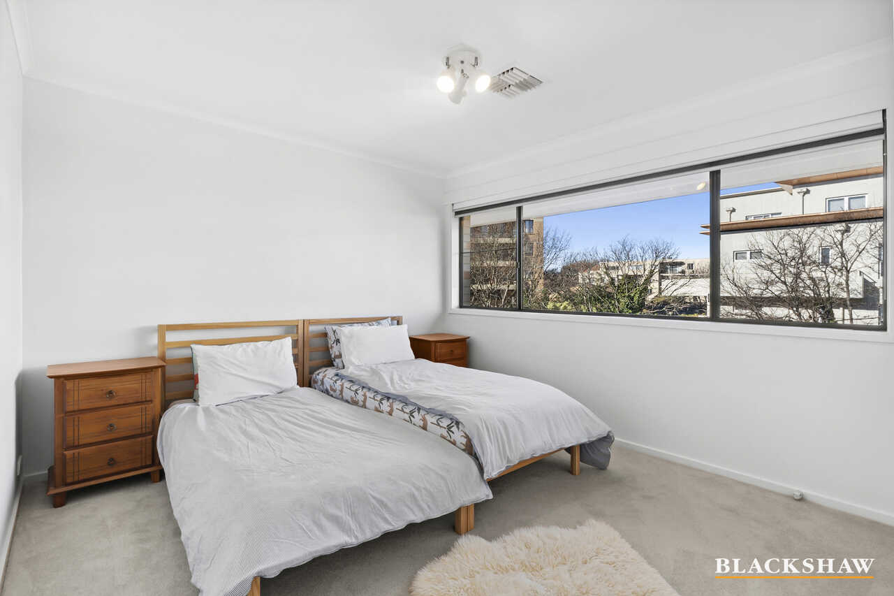 11/24-28 Telopea Park Kingston