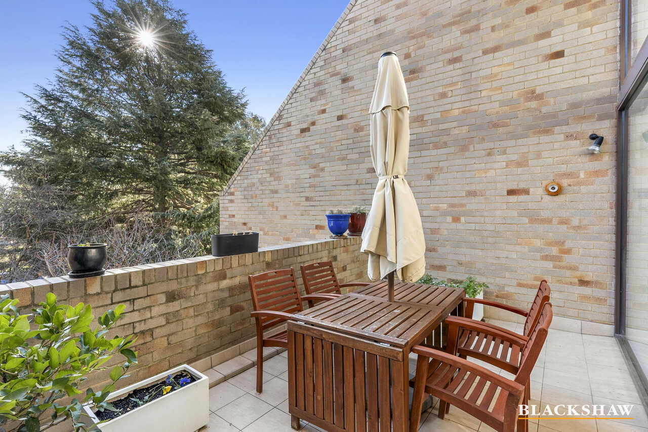 11/24-28 Telopea Park Kingston