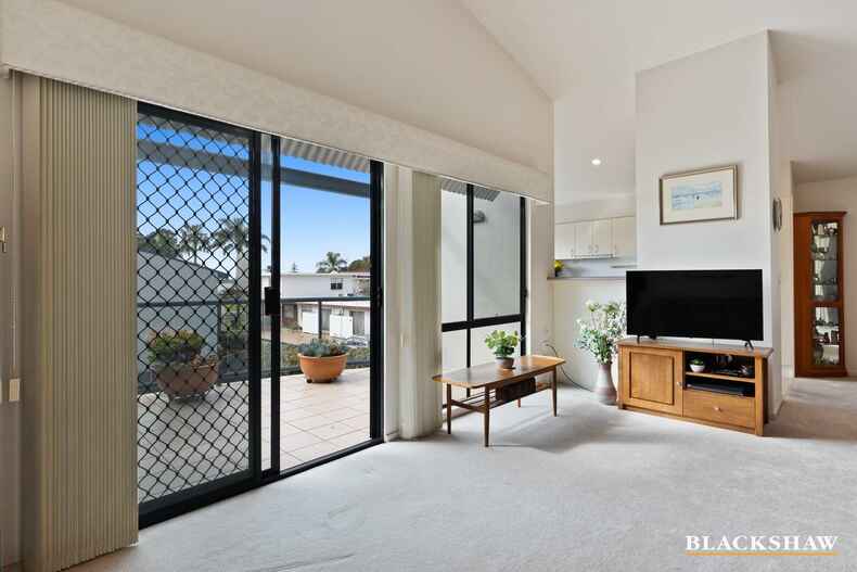 6/216-218 Beach Road Batehaven