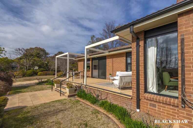 56 Woolner Circuit Hawker