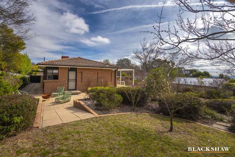 56 Woolner Circuit Hawker