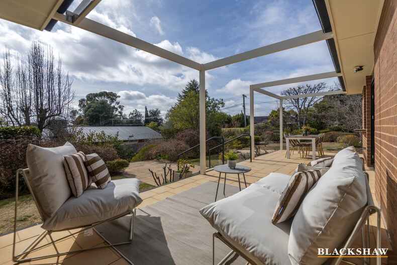 56 Woolner Circuit Hawker