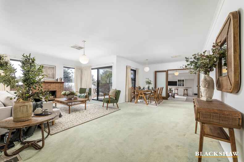 56 Woolner Circuit Hawker