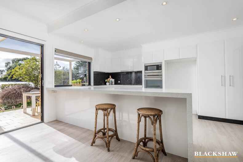 56 Woolner Circuit Hawker