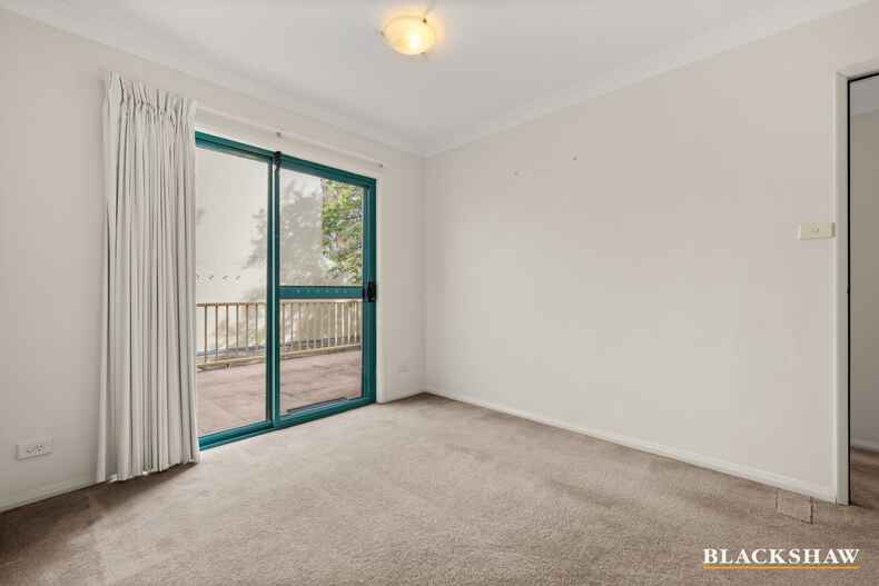 38/53 McMillan Crescent Griffith