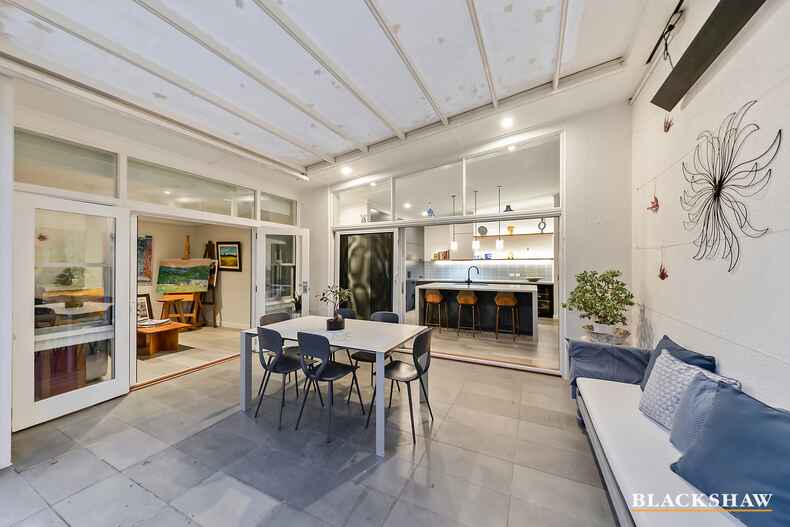 25a Tasmania Circle Forrest 25a Tasmania Circle Forrest