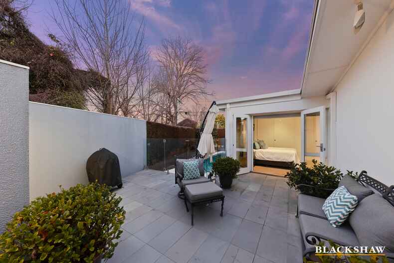 25a Tasmania Circle Forrest 25a Tasmania Circle Forrest