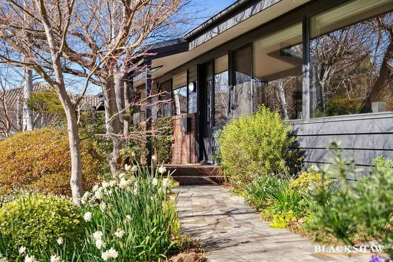 14 Jelbart Street Mawson