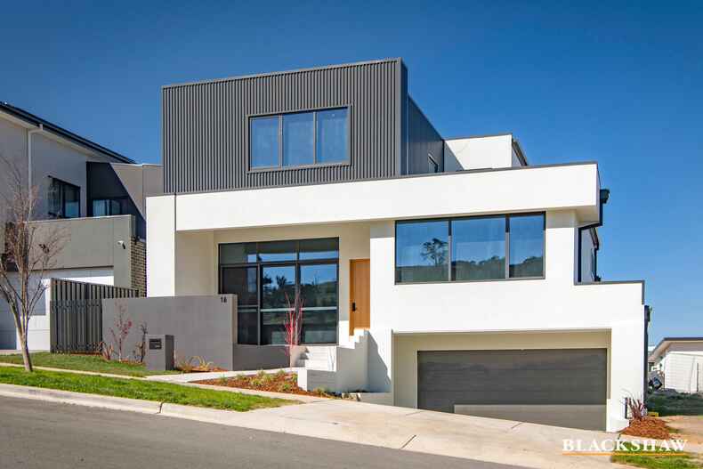 18 Niland Street Whitlam