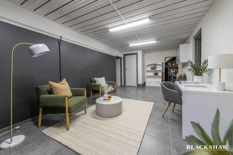 15 Twelvetrees Crescent Florey