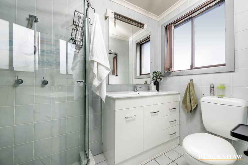 15 Twelvetrees Crescent Florey