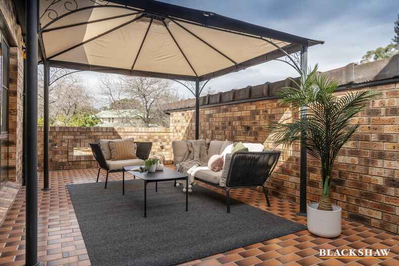 15 Twelvetrees Crescent Florey