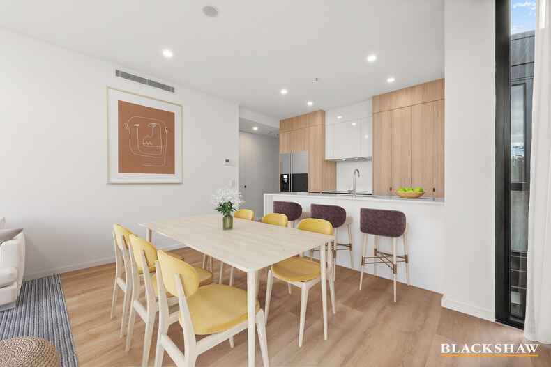 43/17 Captain Cook Crescent Griffith