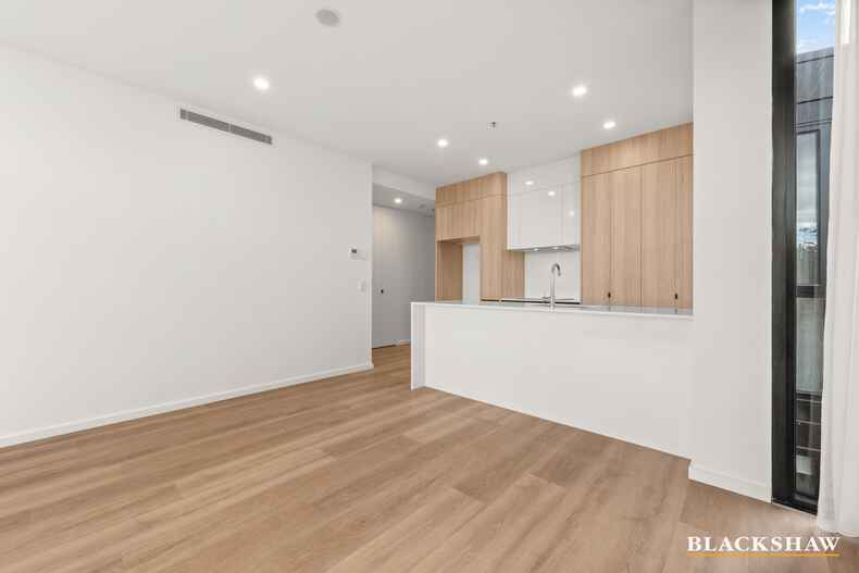 43/17 Captain Cook Crescent Griffith