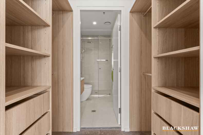 43/17 Captain Cook Crescent Griffith