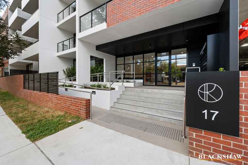 43/17 Captain Cook Crescent Griffith