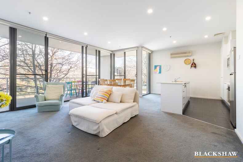 18/10 Burke Crescent Kingston 18/10 Burke Crescent Kingston