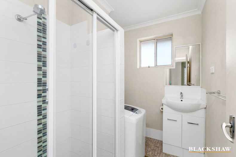 10/25 Macquoid Street Queanbeyan