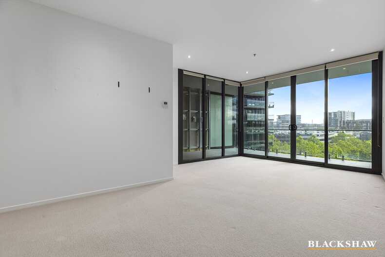 614/240 Bunda Street City