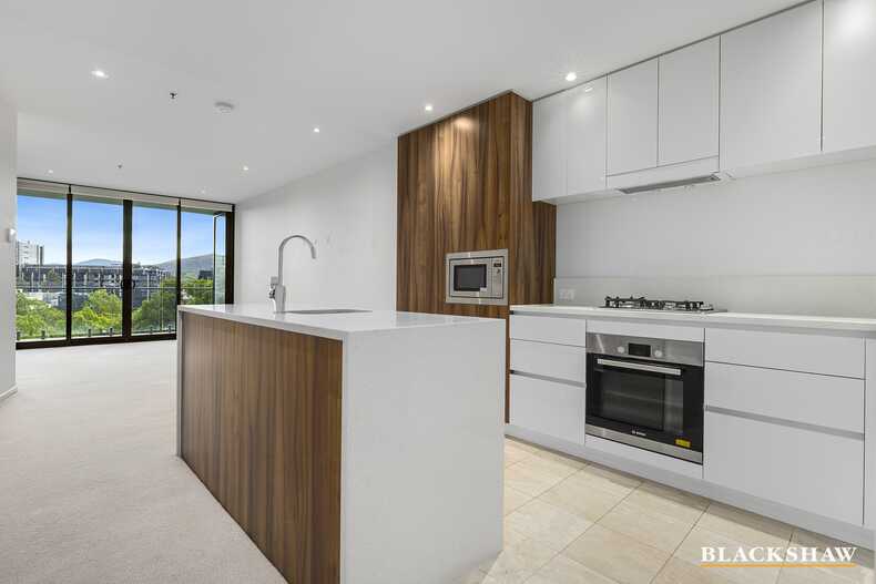 614/240 Bunda Street City