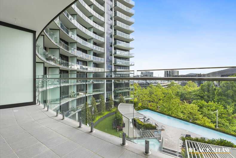 614/240 Bunda Street City