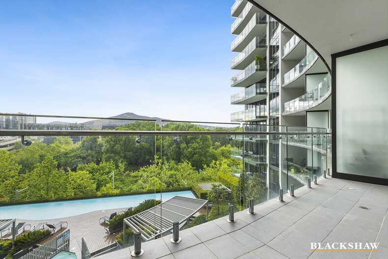 614/240 Bunda Street City