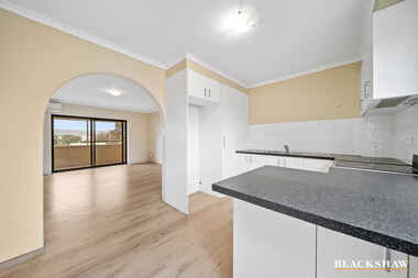 3/83 Derrima Road Queanbeyan